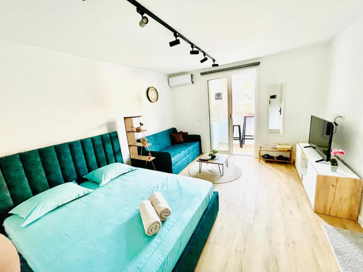 Central Studio Apartment 1, Tirana Extérieur photo