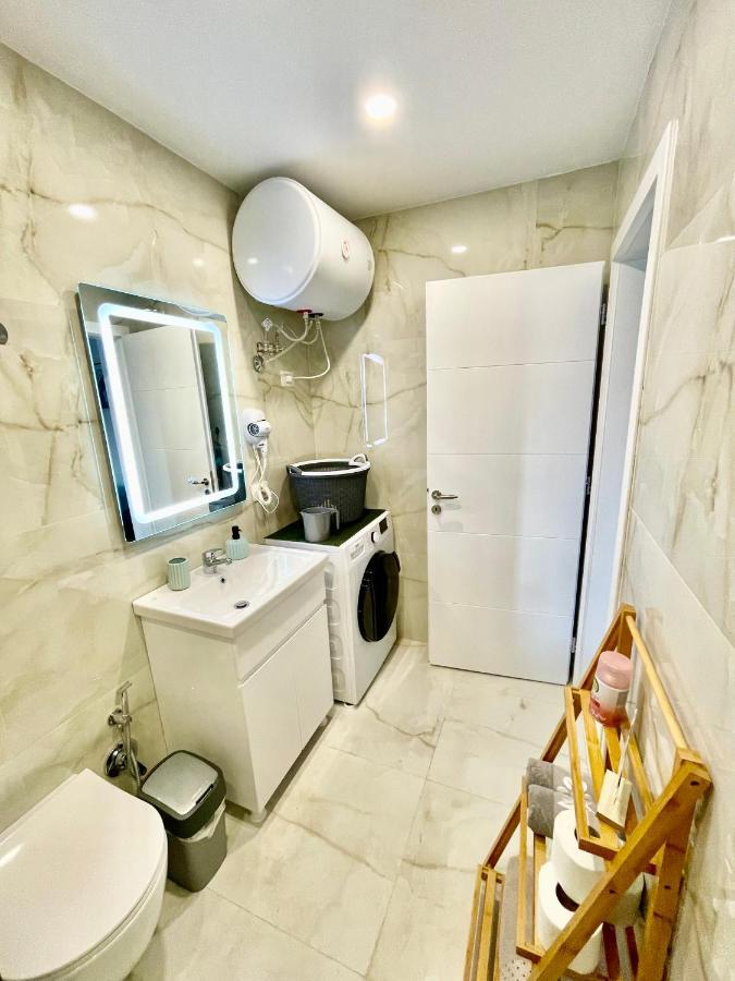 Central Studio Apartment 1, Tirana Extérieur photo