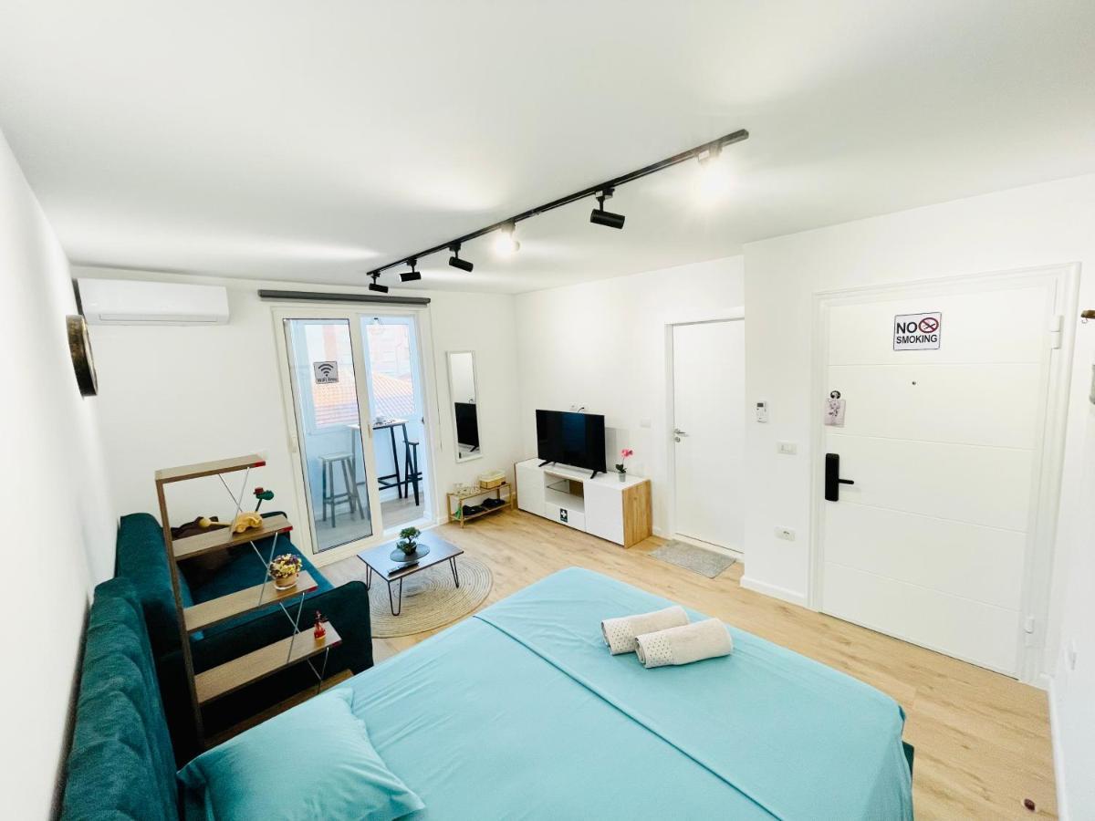 Central Studio Apartment 1, Tirana Extérieur photo