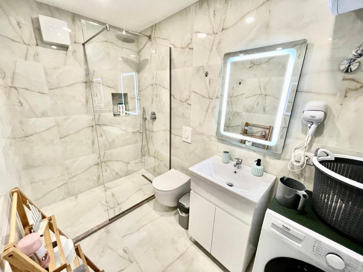 Central Studio Apartment 1, Tirana Extérieur photo