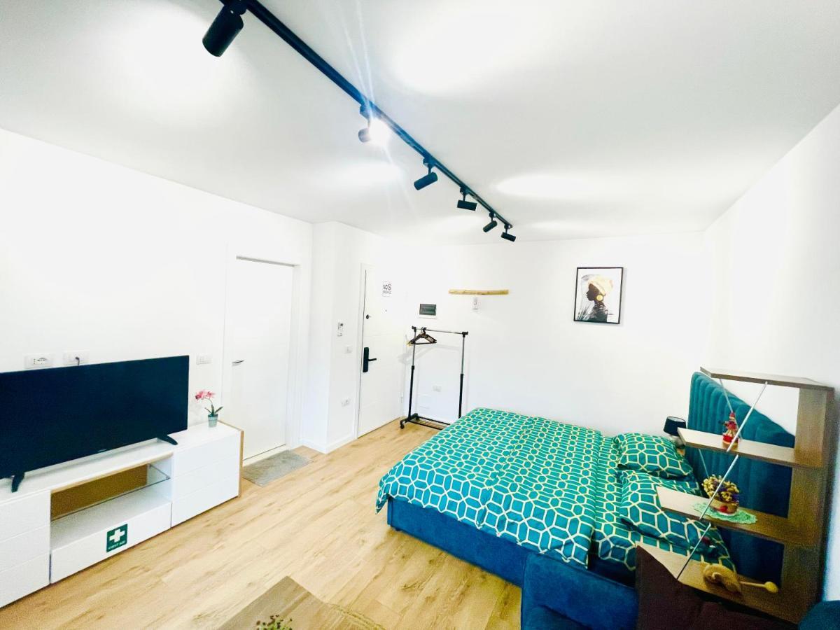 Central Studio Apartment 1, Tirana Extérieur photo